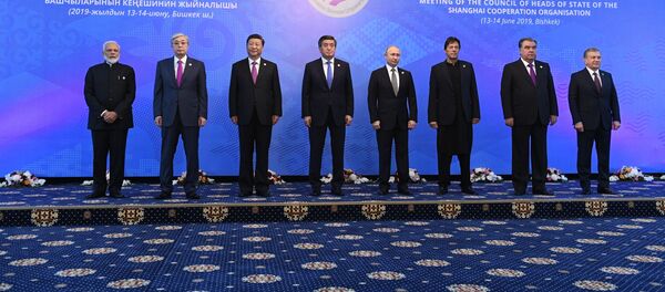 Президент РФ В. Путин принимает участие в заседании Совета глав государств – членов ШОС в Бишкеке - Sputnik Кыргызстан