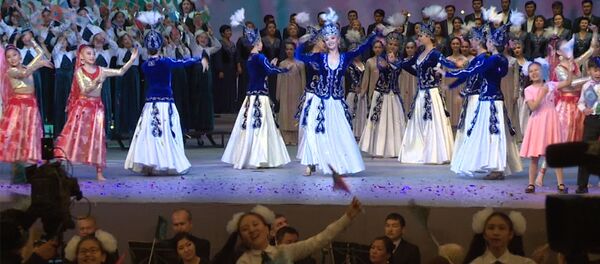 ШКУга мүчө өлкөлөрдүн башчылары катышкан гала-концерттин видеосу - Sputnik Кыргызстан