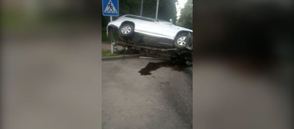 Унаа аңтарылып кеткен. Бишкектеги жол кырсыктын видеосу - Sputnik Кыргызстан