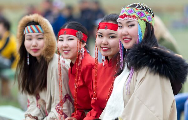 Улуттук маанайдагы фестиваль. Кыргыз кыздарынан айырмаланышпайт экен - Sputnik Кыргызстан