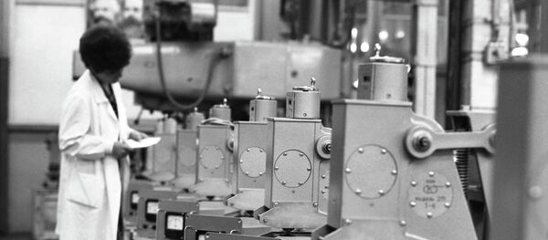 Московский инструментальный завод Калибр - Sputnik Кыргызстан