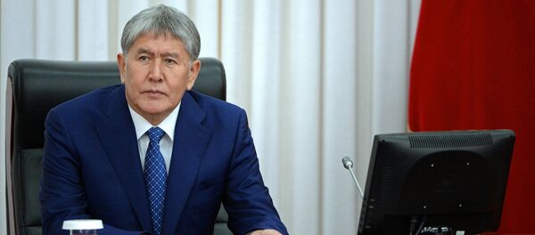 Президент Кыргызской Республики Алмазбек Атамбаев Президент Кыргызской Республики Алмазбек Атамбаев - Sputnik Кыргызстан