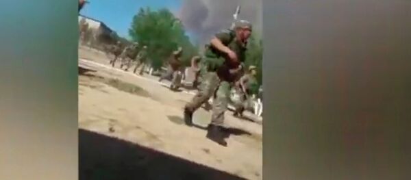 Жуткие кадры: на видео попала эвакуация жителей в Казахстане после взрывов - Sputnik Кыргызстан