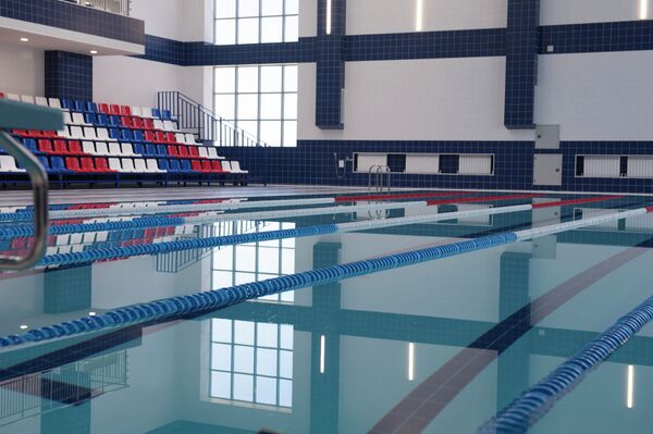 Школа на миллиард — здание, построенное Газпромом в Бишкеке. Аэросъемка - Sputnik Кыргызстан