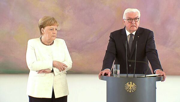 Меркель вновь трясло — на этот раз на встрече с президентом ФРГ. Видео - Sputnik Кыргызстан