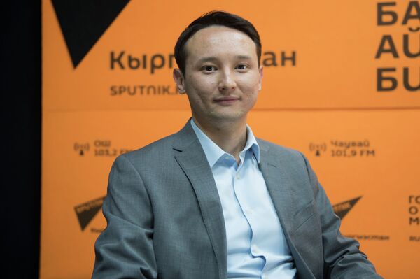 Мунайдын арзандашы сомго жана КР экономикасына коркунуч келтиреби? - Sputnik Кыргызстан