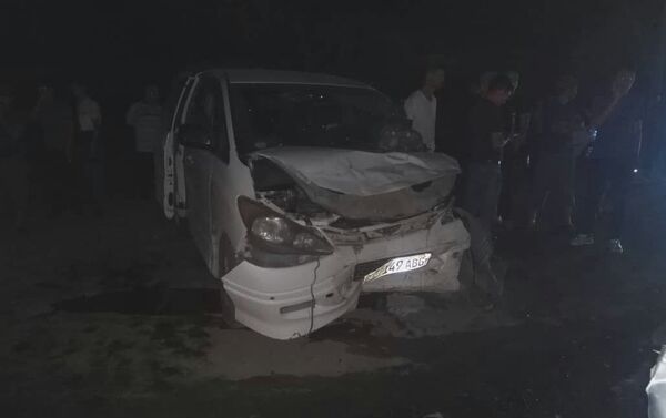 23-летний мужчина за рулем Daewoo Lacetti выехал на встречную полосу и врезался в автомобиль Toyota Estima, которой управлял 50-летний мужчина - Sputnik Кыргызстан