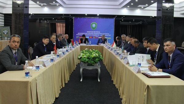 В Бишкеке состоялась рабочая встреча руководителей органов погранконтроля Совета командующих погранвойсками государств-членов СНГ - Sputnik Кыргызстан