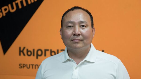Эл аралык марафон дирекциясынын башчысы Мелис Надыров. Архив - Sputnik Кыргызстан