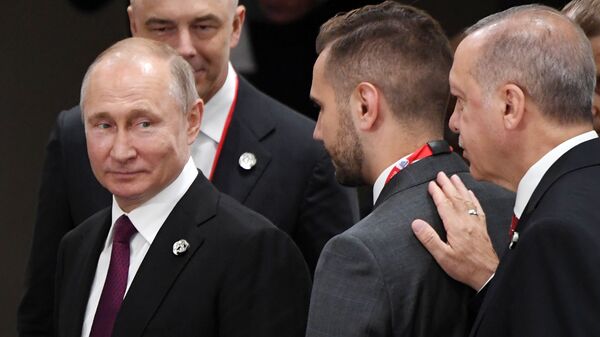 Россия лидери Владимир Путин жана Түркия президенти Режеп Тайип Эрдоган. Архивдик сүрөт - Sputnik Кыргызстан