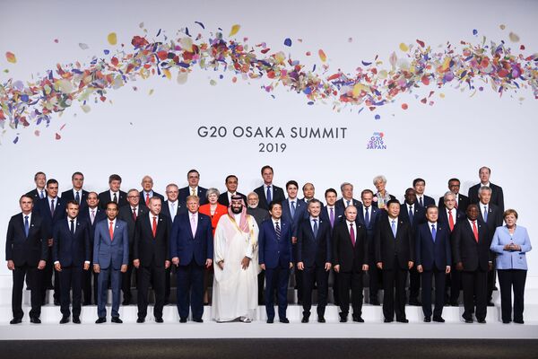 Совместное фото лидеров стран на саммите G20 в Осаке, Япония - Sputnik Кыргызстан