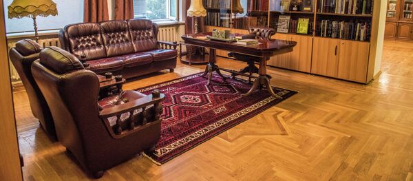 Дом-музей народного писателя Чингиза Айтматова в Бишкеке Дом-музей народного писателя Чингиза Айтматова в Бишкеке - Sputnik Кыргызстан