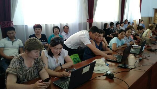 Ысык-Көл районунун мектептери электрондук системага өтүүдө - Sputnik Кыргызстан