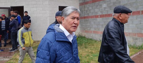 Ситуация около дома бывшего президента КР Алмазбека Атамбаева в селе Кой-Таш - Sputnik Кыргызстан