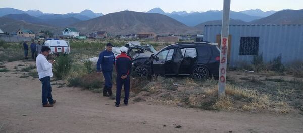 Последствия ДТП в селе Бактуу-Долоноту. Архивное фото - Sputnik Кыргызстан