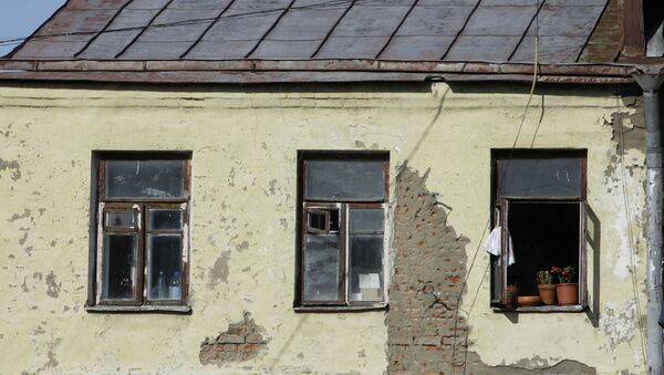 Ветхий дом. Архивное фото - Sputnik Кыргызстан