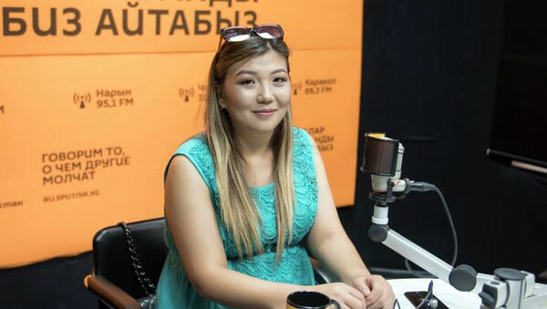 Стилист-парикмахер Айдай Мамадиева - Sputnik Кыргызстан