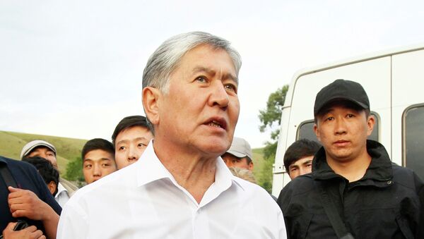 Ситуация около дома бывшего президента КР Алмазбека Атамбаева в селе Кой-Таш  - Sputnik Кыргызстан
