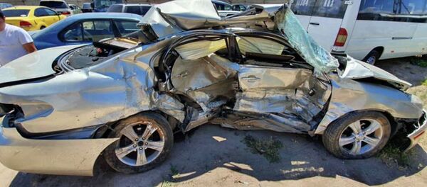 ДТП с участием Lexus и BMW в Чолпон-Ате ДТП с участием Lexus и BMW в Чолпон-Ате - Sputnik Кыргызстан