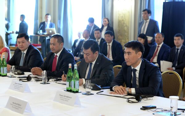 Встреча состоялась накануне, 10 июля, в Берне в рамках официального визита Жээнбекова в эту европейскую страну. - Sputnik Кыргызстан