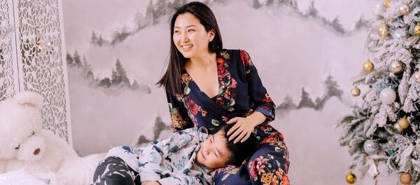 Актриса, блогер и телеведущая Назира Айтбекова - Sputnik Кыргызстан