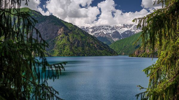 Озеро Сары-Челек. Архивное фото - Sputnik Кыргызстан