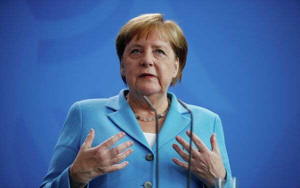 Первое место в рейтинге уже десятый год занимает канцлер Германии Ангела Меркель - Sputnik Кыргызстан