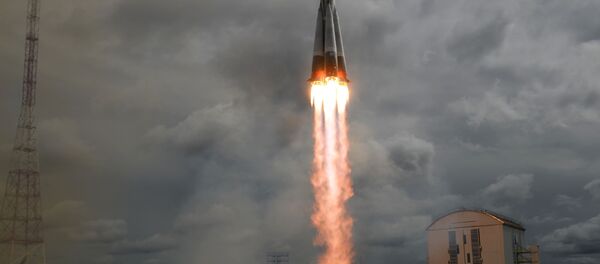 Пуск РНСоюз-2.1б со спутником Метеор-М с космодрома Восточный - Sputnik Кыргызстан