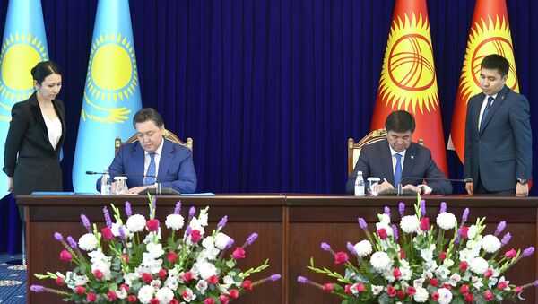 Официальный визит премьер-министра Казахстана Аскара Мамина в Кыргызстан - Sputnik Кыргызстан