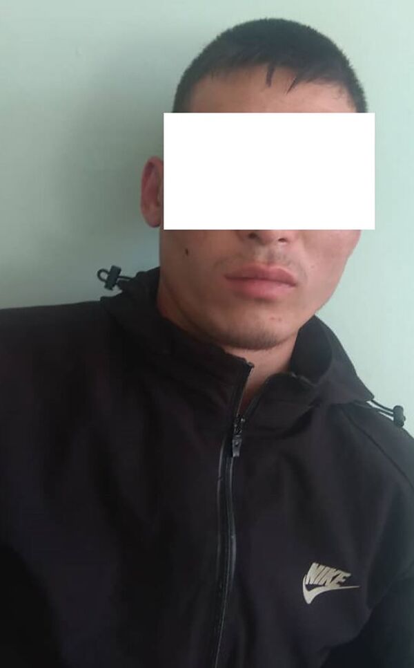 Чүй: түрмөгө 3 кг ашык нашаа алып киргенге аракет кылган киши кармалды. Сүрөт - Sputnik Кыргызстан