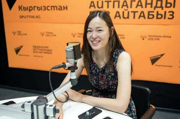 Мама запрещает выходить замуж до 25 лет — история успешной бишкекчанки - Sputnik Кыргызстан