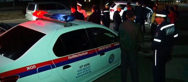 Оодарылган, кагышкан унаалар... Чолпон-Атадагы эки күндүк рейддин жыйынтыктары - Sputnik Кыргызстан