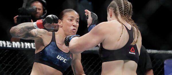 Турнир UFC Fight Night 155 в Секраменто - Sputnik Кыргызстан