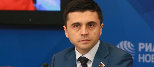 Заместитель председателя Комитета Государственной Думы РФ по делам национальностей Руслан Бальбек - Sputnik Кыргызстан