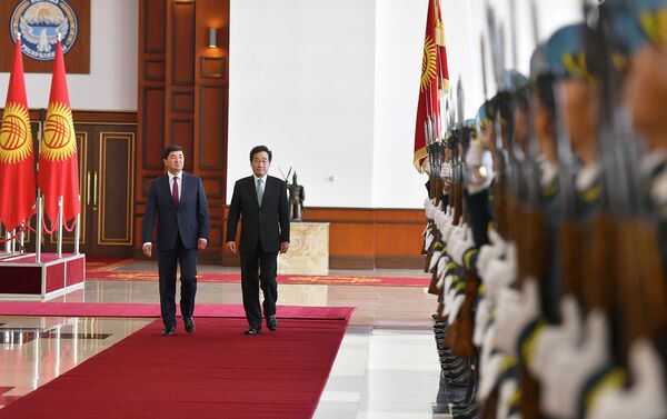 Ожидается встреча Ли Нак Ёна с президентом Кыргызстана Сооронбаем Жээнбековым. - Sputnik Кыргызстан