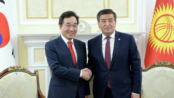 Официальный визит премьер-министра Южной Кореи Ли Нак Ёна в Кыргызстан - Sputnik Кыргызстан