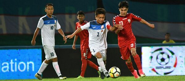  Капитан юношеской сборной КР по футболу (U-16) Ырыскелди Тыныбеков  - Sputnik Кыргызстан