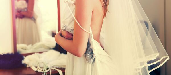 Невеста готовится к свадьбе - Sputnik Кыргызстан