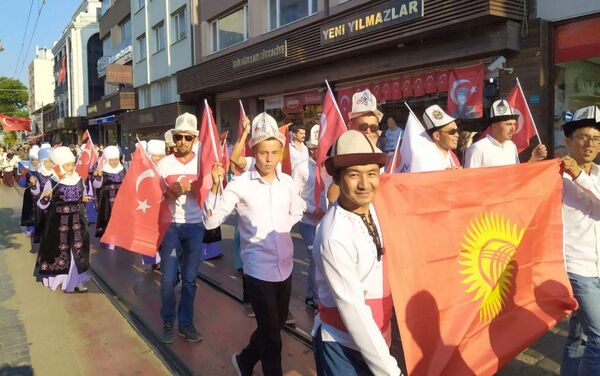 Представители Кыргызстана принимают участие в Играх тюркских народов, которые проходят в Турции. - Sputnik Кыргызстан