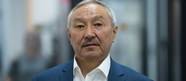 Бир Бол фракциясынын депутаты Бактыбек Турусбеков Бир Бол фракциясынын депутаты Бактыбек Турусбеков - Sputnik Кыргызстан