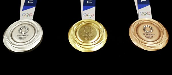  Презентация наград победителям и призерам  Олимпийских игр 2020 года в Токио - Sputnik Кыргызстан
