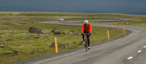 Велосипедчен адам. Архив - Sputnik Кыргызстан