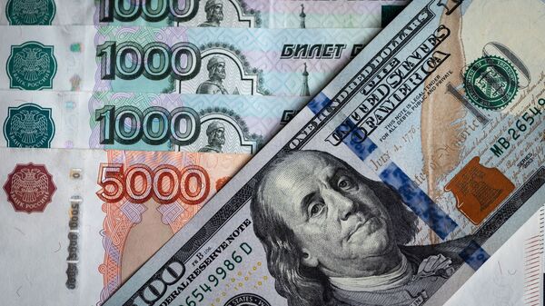 АКШ доллары жана рубль купюралар. Архив  - Sputnik Кыргызстан