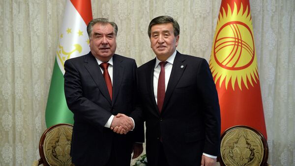 Визит президента Таджикистана Эмомали Рахмона в город Чолпон-Ата - Sputnik Кыргызстан