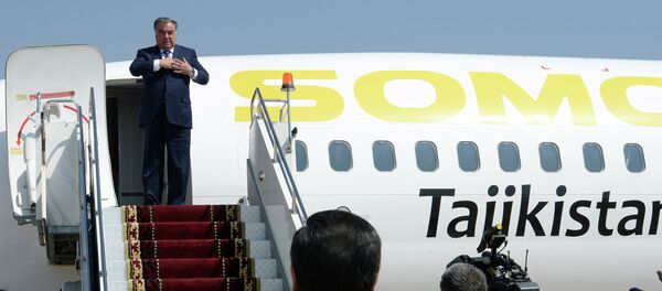 Рабочий визит президента Таджикистана Эмомали Рахмона в город Чолпон-Ата - Sputnik Кыргызстан