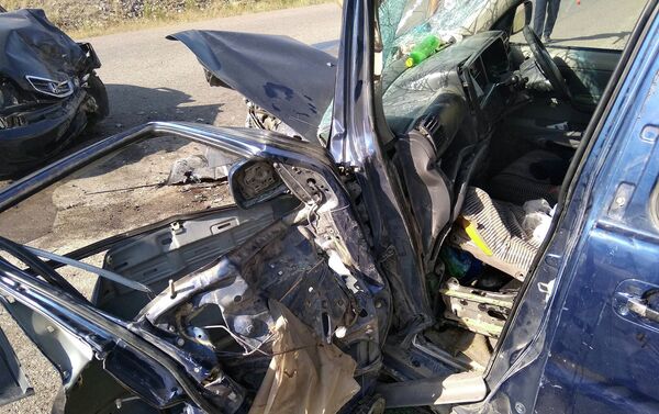 Авария произошла накануне, 28 июля, в 16:38 на перевале Кок-Бел (374-й километр дороги). - Sputnik Кыргызстан