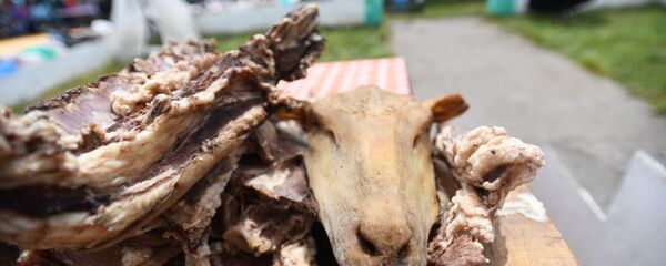 Традиционный бурятский обряд Обоо тахилган Традиционный бурятский обряд Обоо тахилган - Sputnik Кыргызстан