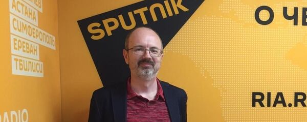 Публицист, президент фонда Основание Алексей Анпилогов Публицист, президент фонда Основание Алексей Анпилогов - Sputnik Кыргызстан