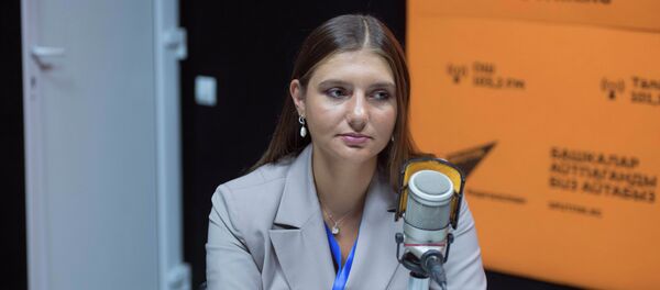 Председатель ассоциации молодежных правительств РФ Дина Гайзатуллина Председатель ассоциации молодежных правительств РФ Дина Гайзатуллина - Sputnik Кыргызстан
