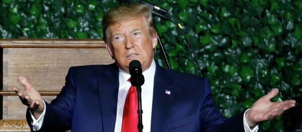 Выступление президента США Дональда Трампа со сторонниками в штате Вирджиния Выступление президента США Дональда Трампа со сторонниками в штате Вирджиния - Sputnik Кыргызстан